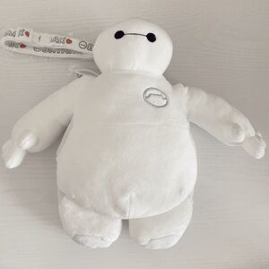 Tokyo Disney Big Hero 6 Baymax plush crossbody bag